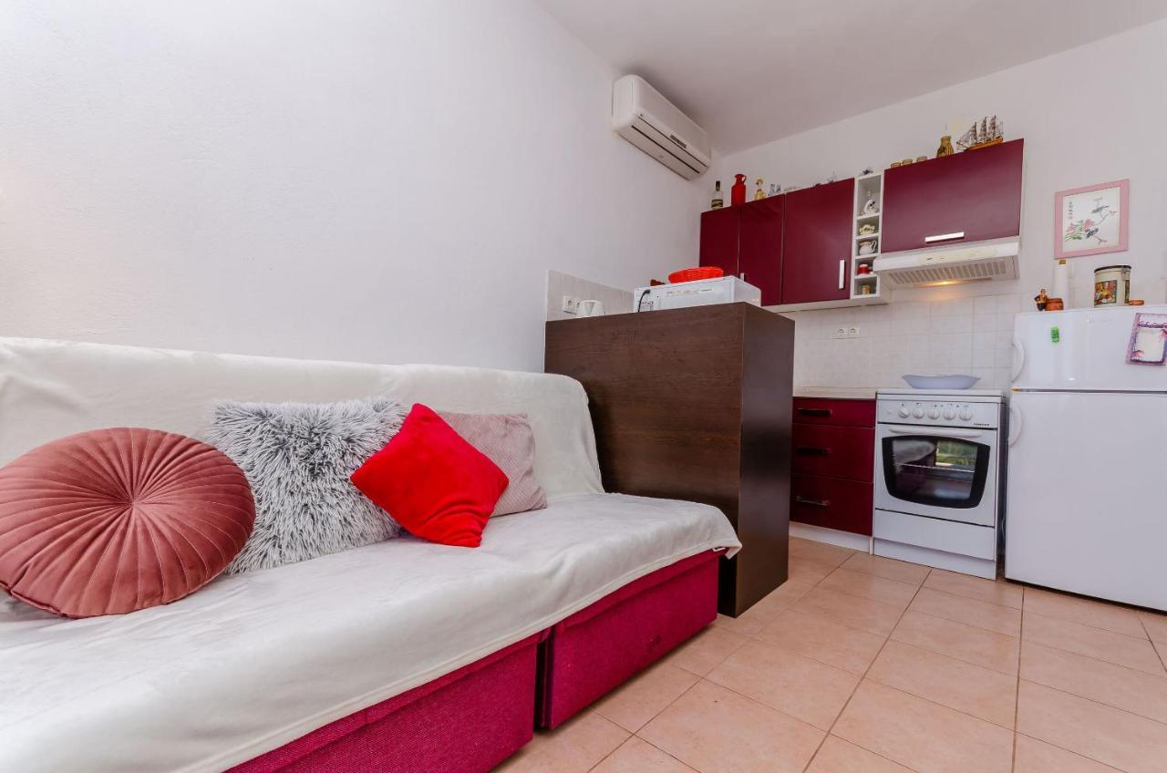 Apartments Stara Maslina Slatine Exterior photo
